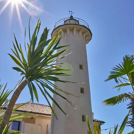 Lovely Flat Only 200m From The Sea - Beahost