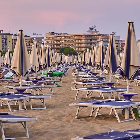 Lovely Flat Only 200m From The Sea - Beahost Apartment Bibione
